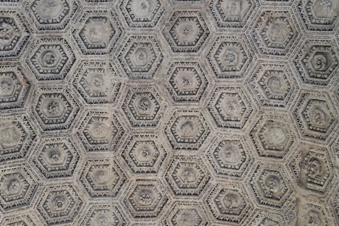 Orange, Arco Romano, dettaglio